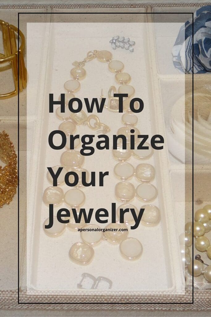 creative ways to display and organise jewellery