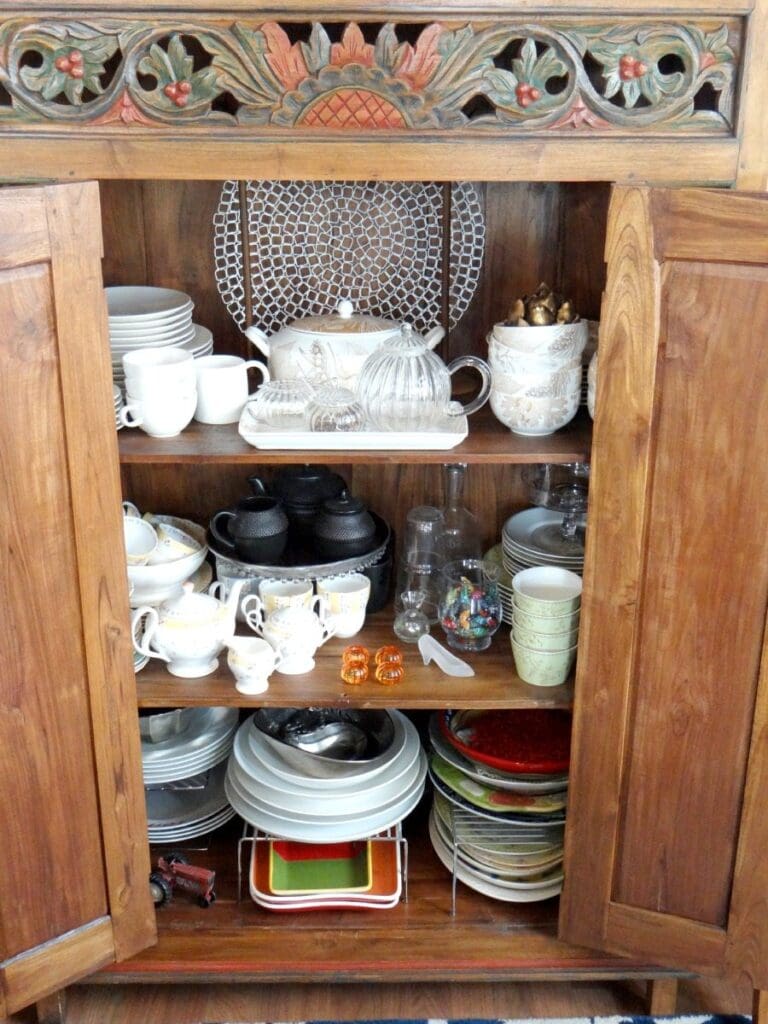 How To Set Up A China Cabinet Organizing A China Cupboard