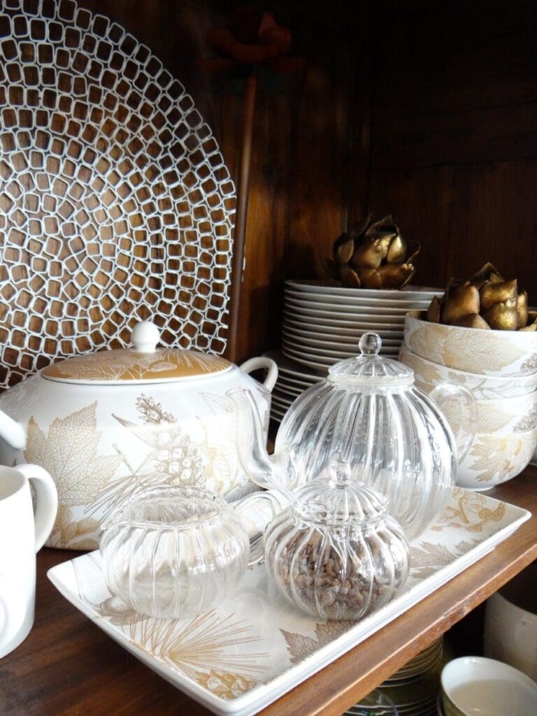 Tips to organize your china cabinet and arrange your china in the most beautiful ways.